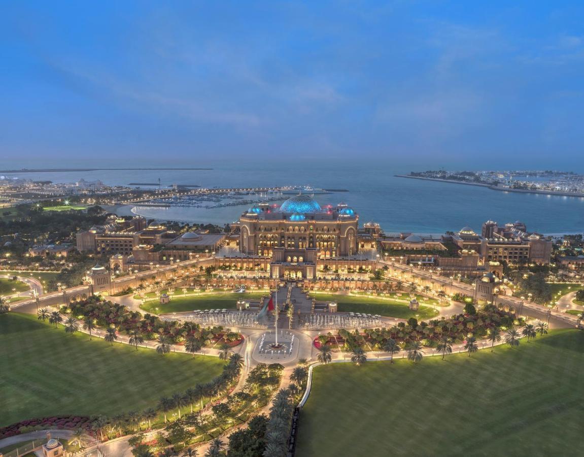 Emirates Palace Mandarin Oriental, Abu Dhabi Exterior photo